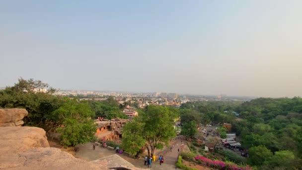 Orissa Puri Índia Abril 2022 Rani Gumpha Caverna Rainha Udayagiri — Vídeo de Stock