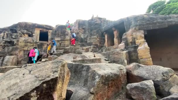 오디나 2022 Gumpha또는 동굴의 여왕에서 칸다기리 Bhubaneswar Odisha 인도합니다 Rani — 비디오