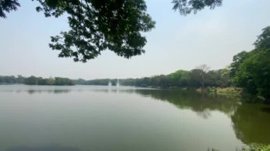 Jamshedpur, Jharkhand, Hindistan 6 Nisan 2022 Tata Gölü Jubilee Park manzaralı, Jamshedpur, Jharkhand, Hindistan