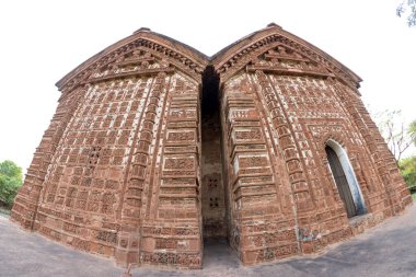 Malla Dynasty 'nin süslü terasotta Hindu tapınakları. Hindu tapınağı 17. yüzyılda Bishnupur, Batı Bengal, Hindistan' da inşa edildi..