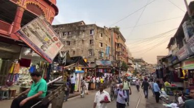 Kolkata, Batı Bengal, Hindistan, 13 Nisan 2022 Nakhoda camii, Burrabazar 'ın Chitpur bölgesinde, Kolkata' nın ana camii. Hindistan 'ın Batı Bengal kentindeki en büyük Müslüman camiidir..