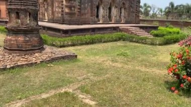 Bishnupur, Batı Bengal, Hindistan, 9 Nisan 2022 Antik Radhashyam Tapınağı 'nın dış cephesi.