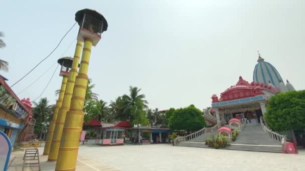 Gitalpara Siliguri Indie Zachodnie Kwietnia 2022 Iskcon Siliguri Hinduska Świątynia — Wideo stockowe