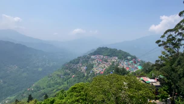 Gangtok Sikkim Indie Kwietnia 2022 Kolejka Linowa Jedzie Kierunku Stacji — Wideo stockowe