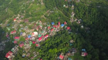 Kuzey Hindistan 'ın Sikkim eyaletinin Gangtok şehrindeki bulutlu günün hava görüntüsü.