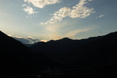 Hindistan 'daki Arunachal Pradesh' in Himalayaları 'nın manzarası ve dağı..