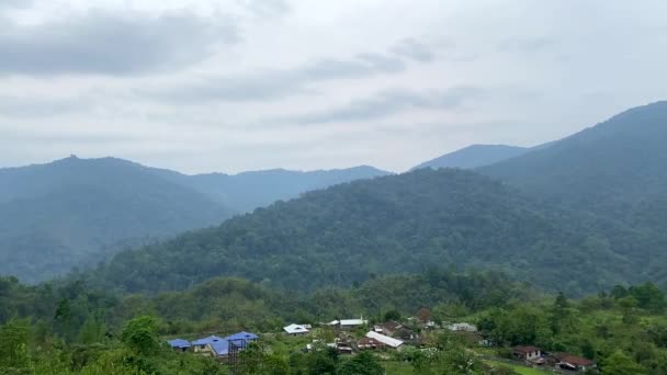 インドにおけるヒマラヤ山脈の風景と河川 — ストック動画