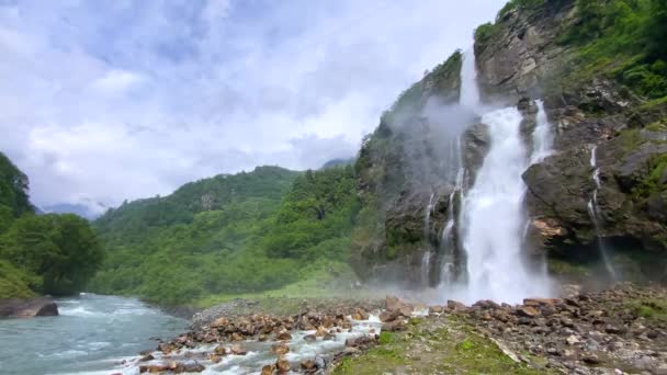 Jang Falls Znany Również Jako Nuranang Falls Lub Bong Bong — Wideo stockowe