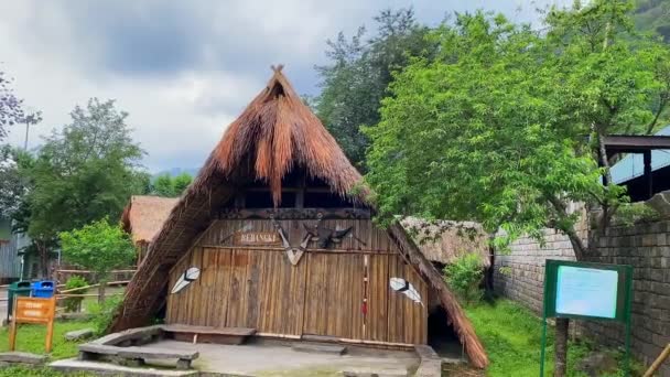 Kohima Nagaland India Mayo 2022 Casa Tradicional Naga Heritage Village — Vídeo de stock
