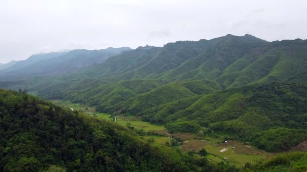 Вид Воздуха Красивую Горную Долину Нунгбе Возле Деревни Ренгпанг Образ — стоковое видео