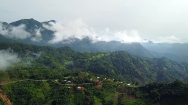 Légi Kilátás Gyönyörű Hegyi Völgyben Nungba Közelében Ragailong Falu Khoupum — Stock videók