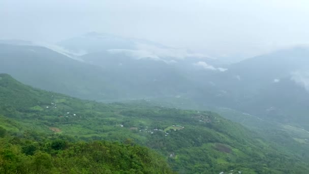 Vista Aerea Bella Valle Montagna Guite Strada Vicino Lungthul Villaggio — Video Stock