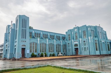 Katedral Katolik Kilisesi, Hristiyanlara yardım eden Meryem Katedrali olarak da bilinir, Hindistan 'da Shillong meghalaya' nın kalbinde yer alan güzel bir türbedir.