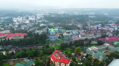 Katedral katolik kilisesinin havadan görünüşü, Hristiyanların Meryem 'in katedrali olarak da bilinir, Hindistan' da Shillong Meghalaya 'nın kalbinde yer alan güzel bir tapınaktır.