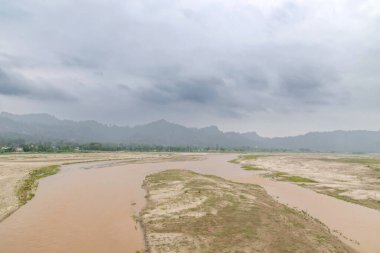 Kankai Nehri 'nin güzel manzarası ve Shivasatakshi Nepal' deki yeşillik..