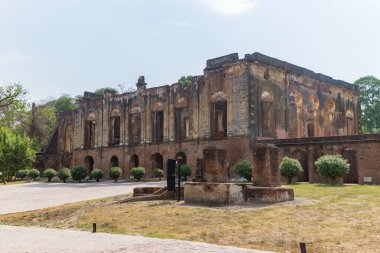 İngiliz ihtisas kompleksi, Hindistan 'ın Lucknow, uttar pradesh kentindeki ortak bir bölgede bulunan birkaç binadan oluşan bir grup..