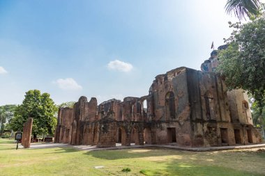 İngiliz ihtisas kompleksi, Hindistan 'ın Lucknow, uttar pradesh kentindeki ortak bir bölgede bulunan birkaç binadan oluşan bir grup..