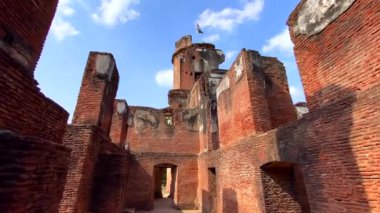 İngiliz ihtisas kompleksi, Hindistan 'ın Lucknow, uttar pradesh kentindeki ortak bir bölgede bulunan birkaç binadan oluşan bir grup..