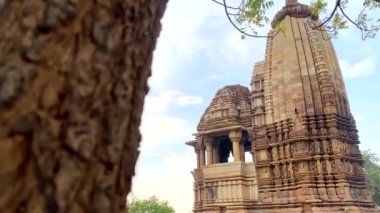 Khajuraho 'daki Chaturbhuj Tapınağı Chhatarpur Bölgesi, Madhya Pradesh, Hindistan' daki bir grup Hindu ve Jain tapınağı. Unesco dünya mirası alanı..
