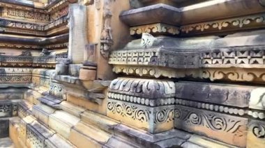 Khajuraho 'daki Beejamandal Tapınağı Harabeleri. Hindistan' ın Madhya Pradesh bölgesindeki Hindu ve Jain tapınakları grubu. Unesco dünya mirası alanı..