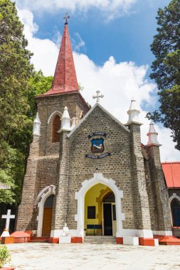 Nainital, Nainital, Uttarakhand, Hindistan 'daki St. Francis Kilisesi. Göl kentinde, eski bir kilisenin mimarisi.. 