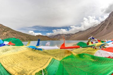 Beautiful view of chandratal lake and himalayan mountain landscape in lahaul and spiti himachal pradesh, India. clipart