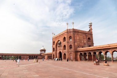 Eski Delhi, Delhi, Hindistan 27 Temmuz 2022. Delhi 'nin Jama Mescidi, Hindistan' ın en büyük Sünni camilerinden biridir.. 
