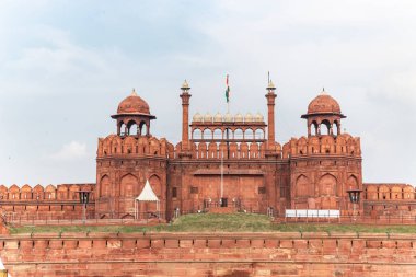 The Red Fort's Lahori Gate, a UNESCO World Heritage Site in Delhi, is a historic landmark. On Independence Day, the Prime Minister hoists the Indian flag at its main gate and delivers a nationally broadcast speech. clipart