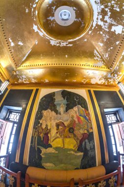 Jodhpur, Rajasthan, Hindistan 3 Ağustos 2022. Henry Vaughan Lanchester tarafından tasarlanan Umaid Bhawan Sarayı 'nın iç mimarisi Batı teknolojisiyle Hint mimarisini kusursuz bir şekilde harmanlıyor..