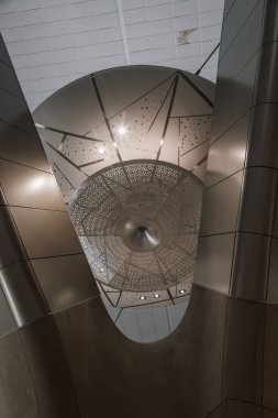 Abu Dabi, Birleşik Arap Emirlikleri, 16 Temmuz 2024. Zayed Uluslararası Havalimanı, Etihad Havayolları 'nın merkezi olarak hizmet veren modern A Terminali ile Abu Dhabis' in ana havaalanıdır..