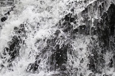 Nehir Fransa 'daki Alpler' de kapalı Soyut ters Rougd 