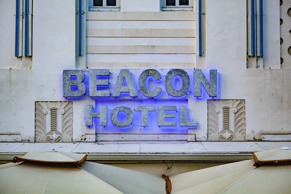 Miami Usa August 2014 View Neon Signage Famous Beacon Hotel — Φωτογραφία Αρχείου