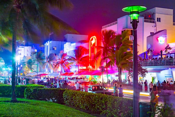 Miami Usa Sierpnia 2014 Widok Wzdłuż Ocean Drive Wzdłuż South — Zdjęcie stockowe