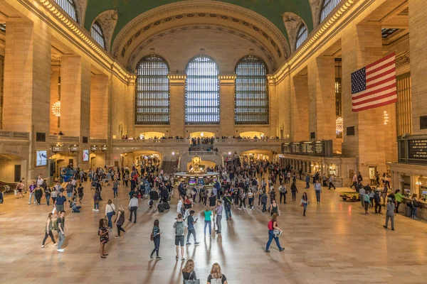Nova Iorque Eua Oct 2017 Viajantes Turistas Grande Estação Central — Fotografia de Stock