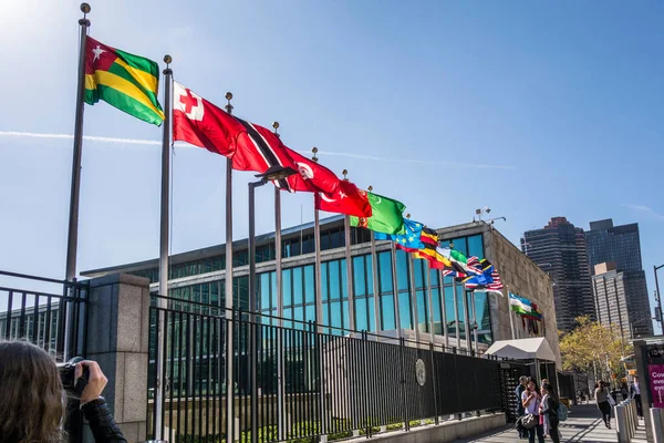 Nueva York Octubre 2017 Edificio Las Naciones Unidas Con Banderas — Foto de Stock
