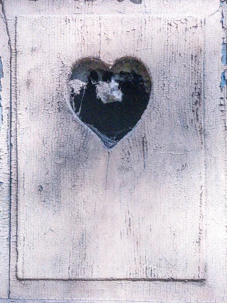 Staré Dřevěné Dveře Itálii Meran Tirol Vyřezávaným Romantické Srdce — Stock fotografie