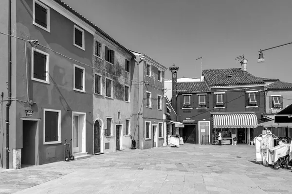 Burano Italië April 2007 Schilderachtig Historisch Stadsplein Het Dorp Burano — Stockfoto