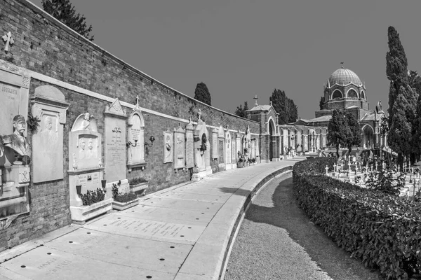 Benátky Itálie Dubna 2007 Náhrobní Kameny Hřbitovním Ostrově San Michele — Stock fotografie