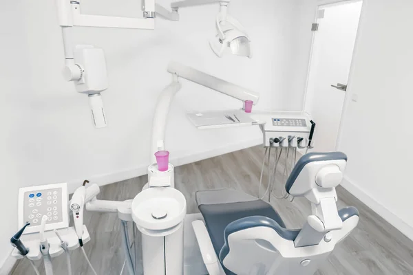 Modern Dental Cabinet Lamp Chair Full Equipment — Stock Photo, Image