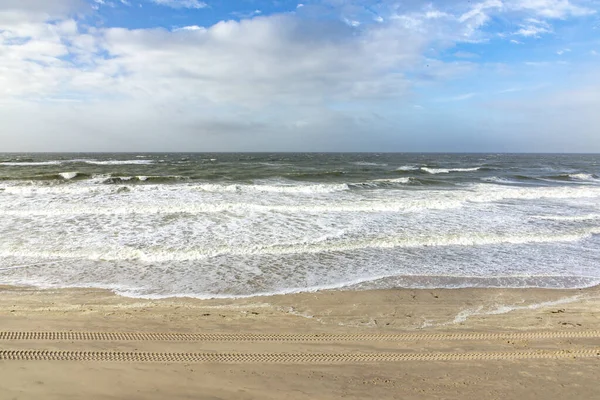 Сценічний Пейзаж Сорті Океаном Дюною Порожнім Пляжем Навесні — стокове фото