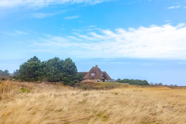 Typical Reed Roofed House Wenningstedt Island Sylt Germany — Stock Photo, Image