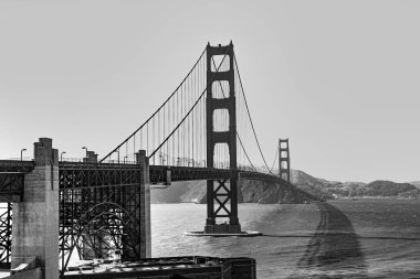San Francisco 'daki Golden Gate Köprüsü öğleden sonra ışığında