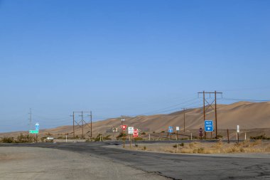 hasarlı sokak ve çukurların eyaletler arası 8 geçiş