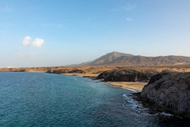 Playa Blanca 'daki güzel Papagayo plajı, Lanzarote, İspanya