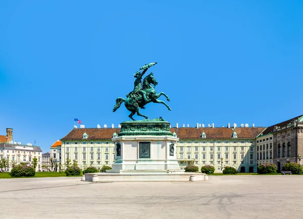 Vídeň Rakousko Dubna 2015 Pohled Heldenplatz Veřejný Prostor Jezdeckou Sochou — Stock fotografie