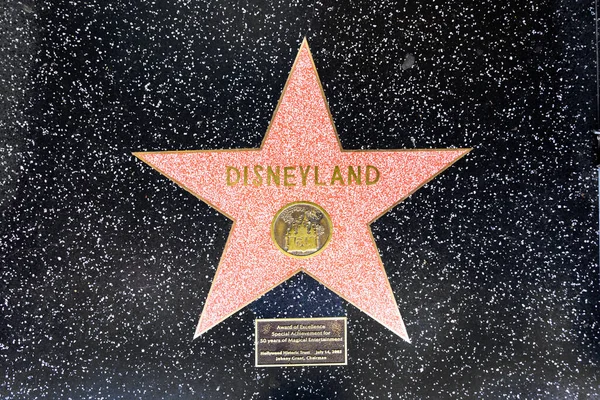 ロサンゼルス 2019年3月5日 ハリウッド ウォーク フェーム フォー ディズニーランドの星の閉鎖 — ストック写真