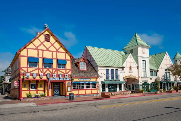 ソルバング カリフォルニア州 アメリカ 2019年4月22日 歴史的なダウンタウンのソルバングの古いメインストリート サンタバーバラ郡のサンタ イエネス バレー デンマークの村は人気のある観光名所です — ストック写真