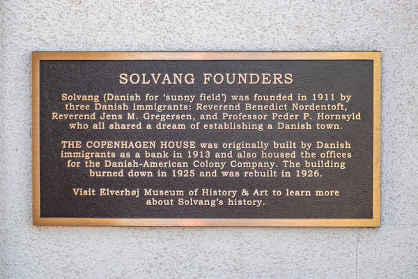 Solvang Kalifornien Usa April 2019 Gedenktafel Ehren Die Dänischen Gründer — Stockfoto