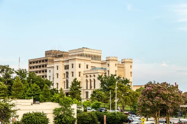 Vanha Historiallinen State Capitol Baton Rouge — kuvapankkivalokuva