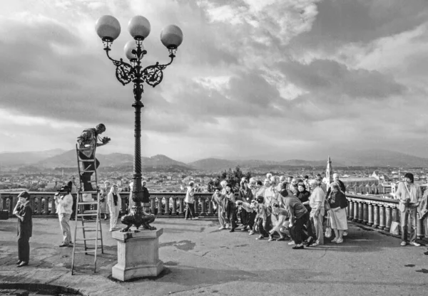 Florencie Itálie Července 1985 Skupiny Starších Lidí Hrdě Představují Pro — Stock fotografie